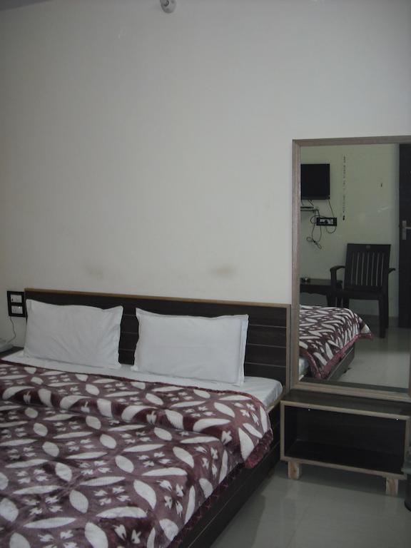 Hotel Gs Paradise Amritsar Bilik gambar