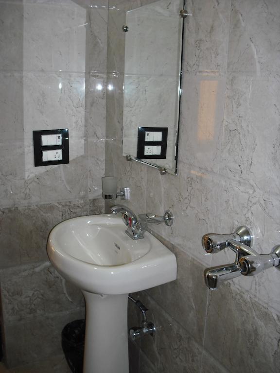 Hotel Gs Paradise Amritsar Bilik gambar