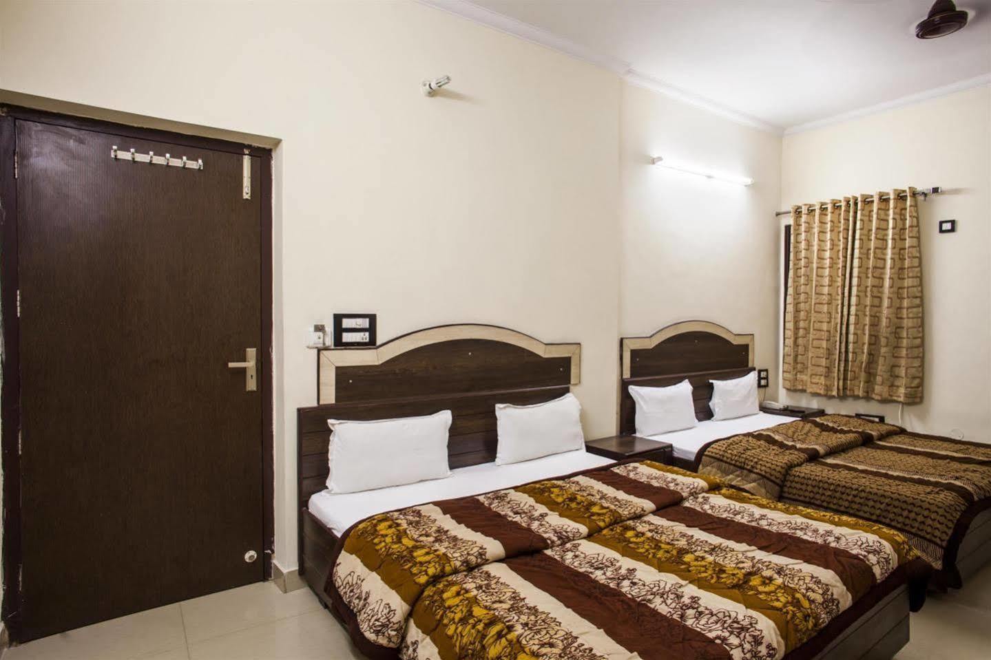 Hotel Gs Paradise Amritsar Luaran gambar